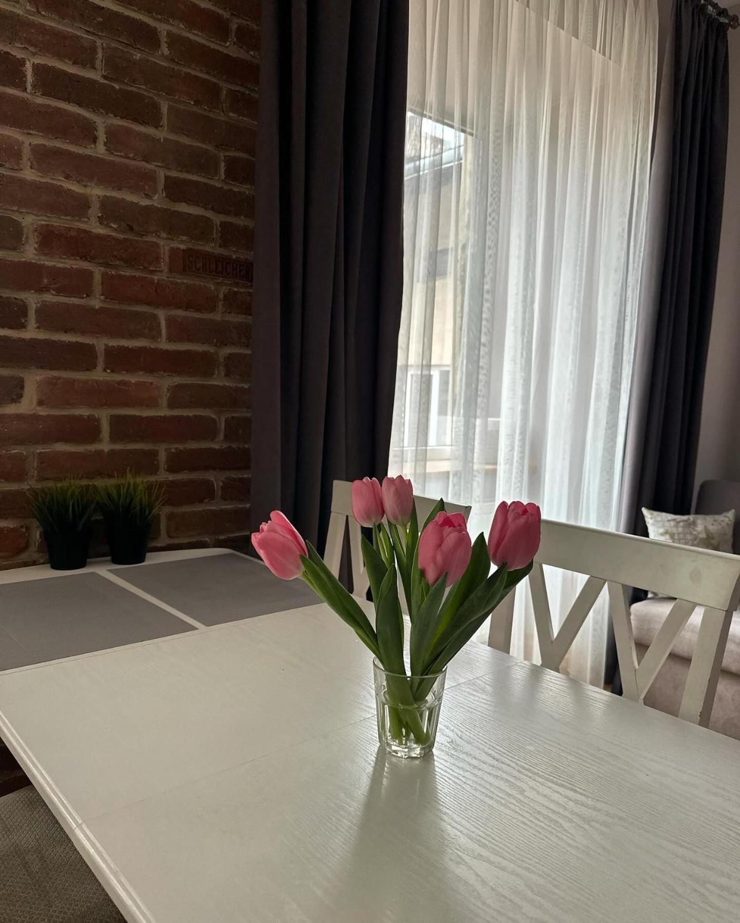 Vip Apartments ! Lviv Eksteriør bilde