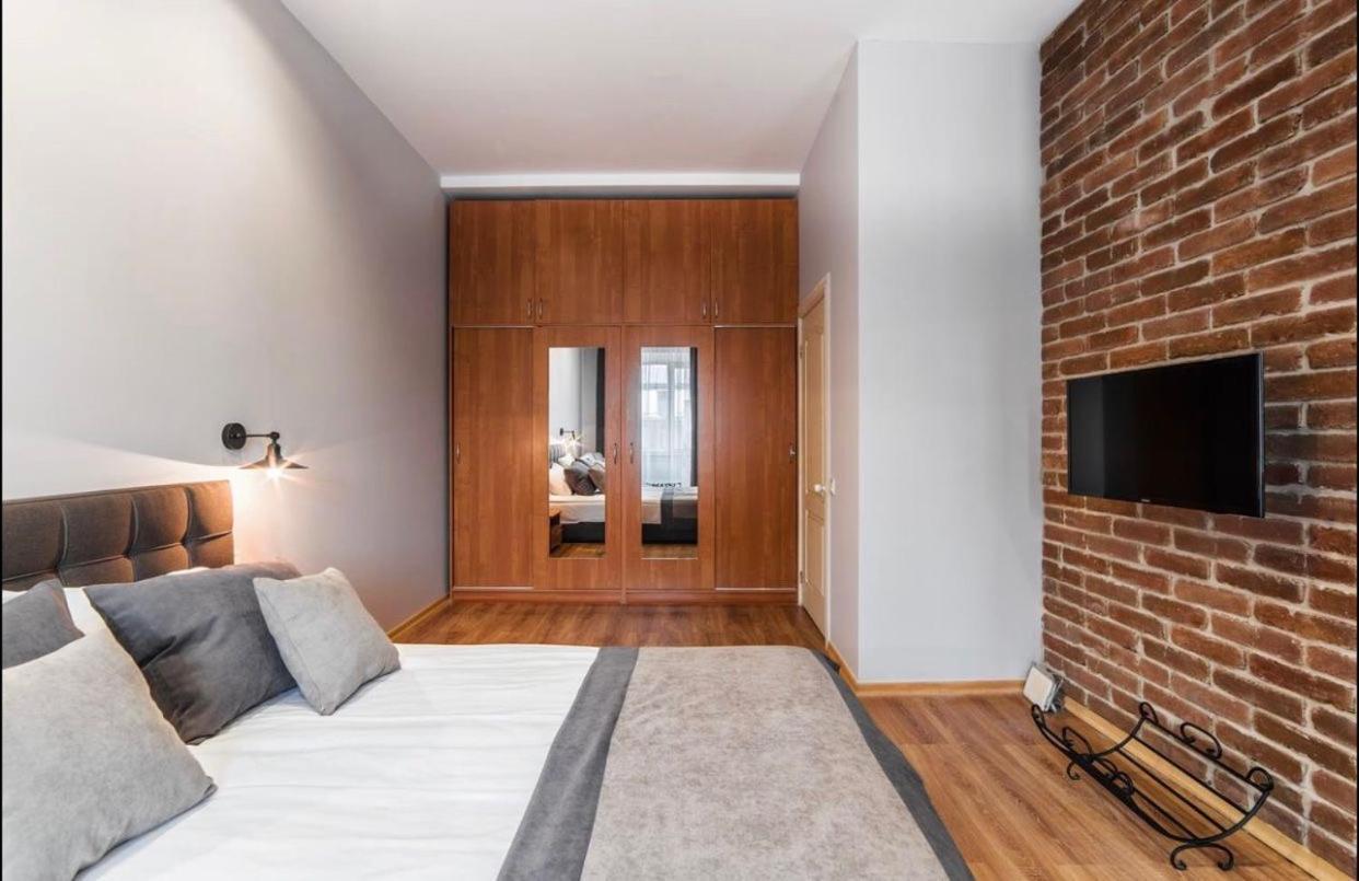 Vip Apartments ! Lviv Eksteriør bilde